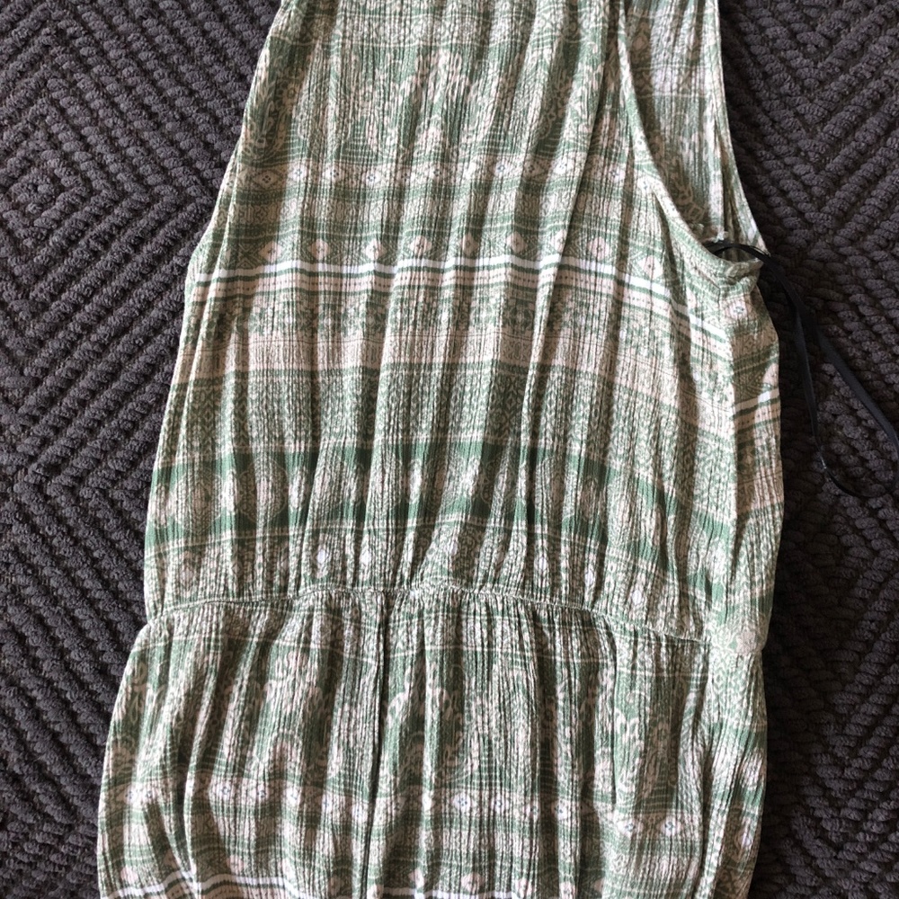 Romper - Picture 2 of 4